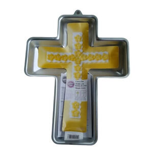 Wilton Christian Cross Aluminum Molded  Cake Pan Baptism Confirmation NWT